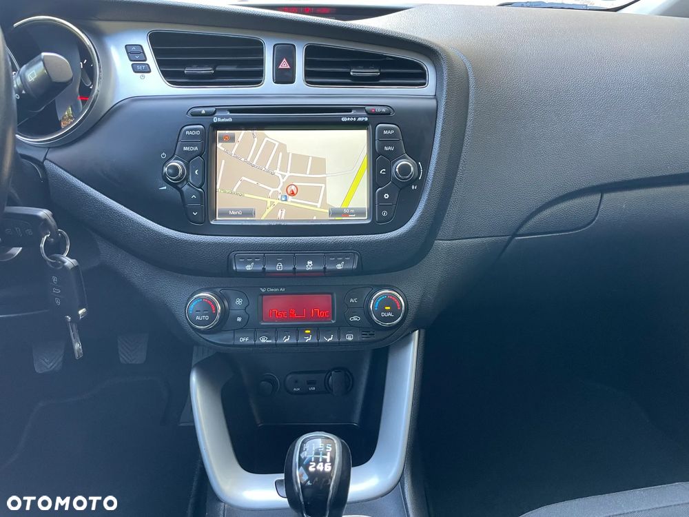 Kia Ceed 1.6 CRDi 128 ISG SW Platinum Edition - 18