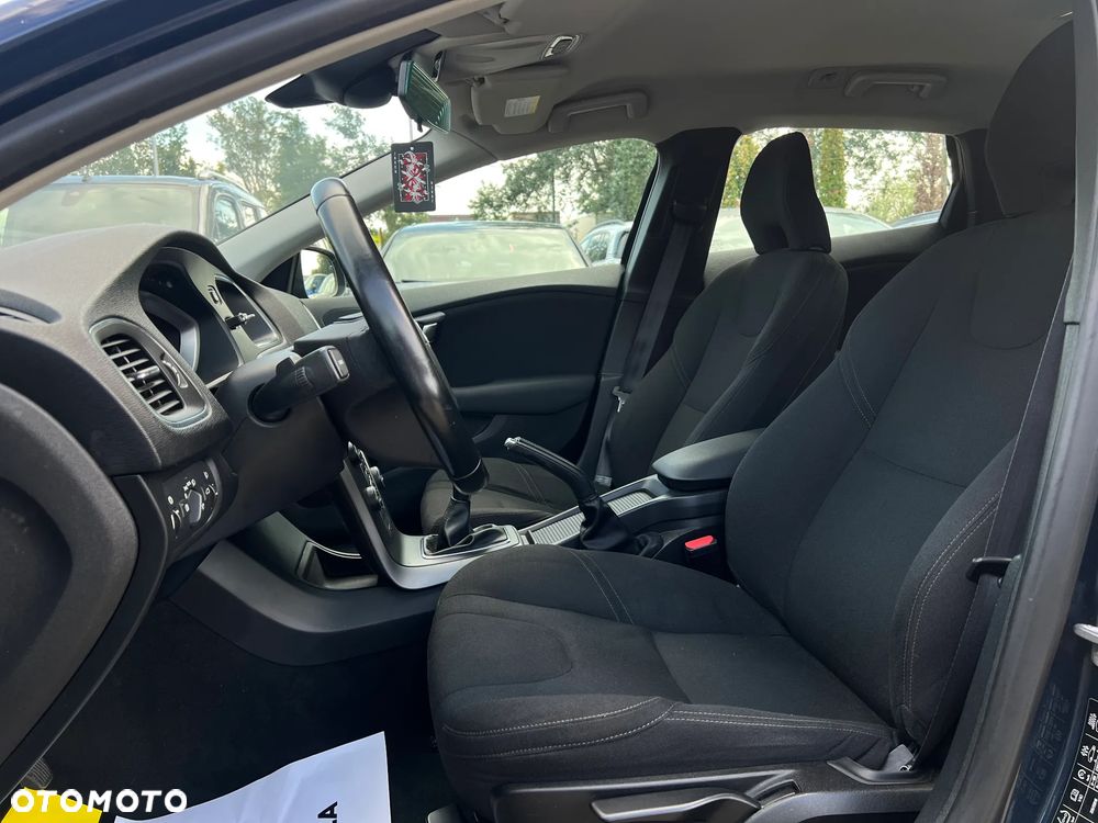 Volvo V40 - 15