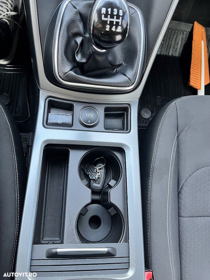 Ford Kuga 2.0 TDCi 2WD Trend - 13