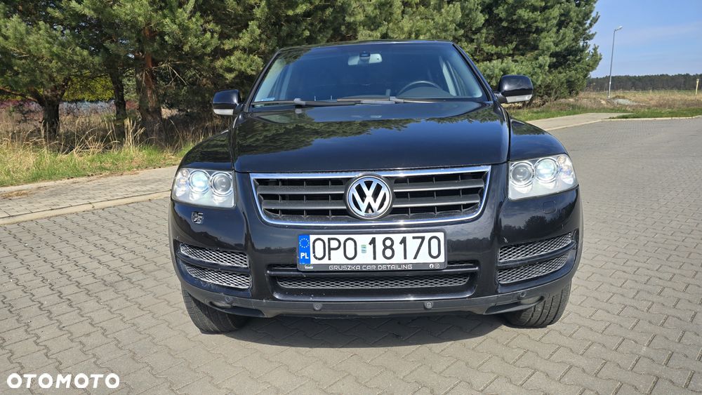 Volkswagen Touareg - 1