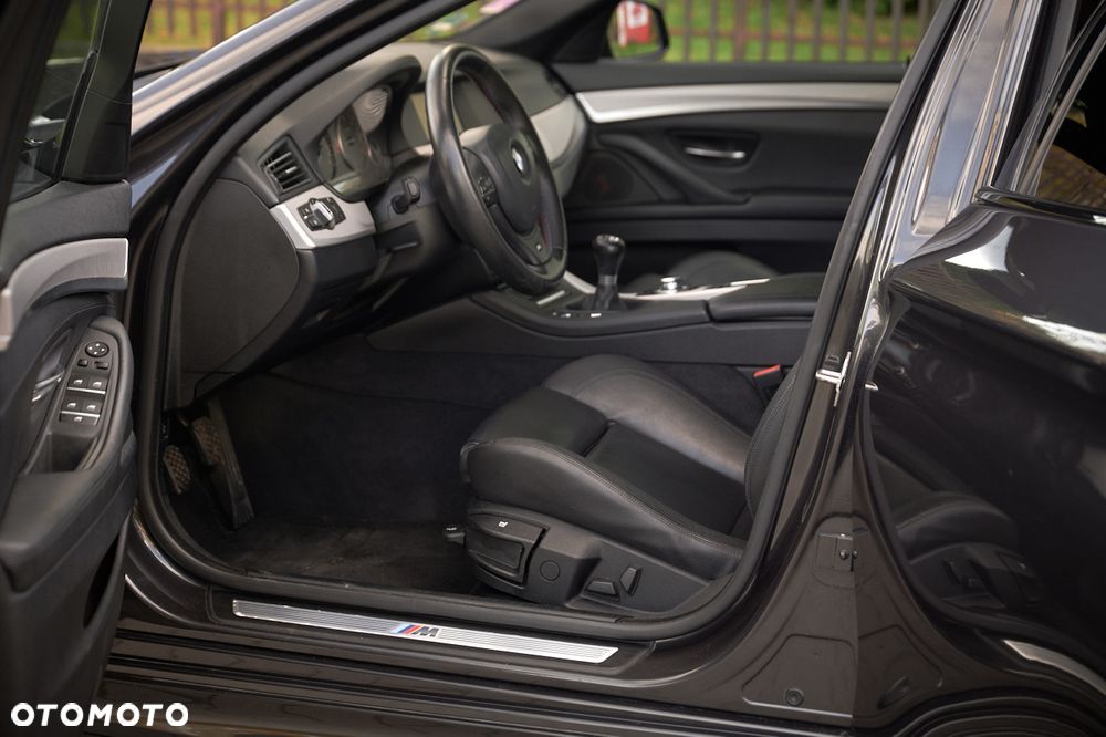 BMW Seria 5 520d Luxury Line - 27