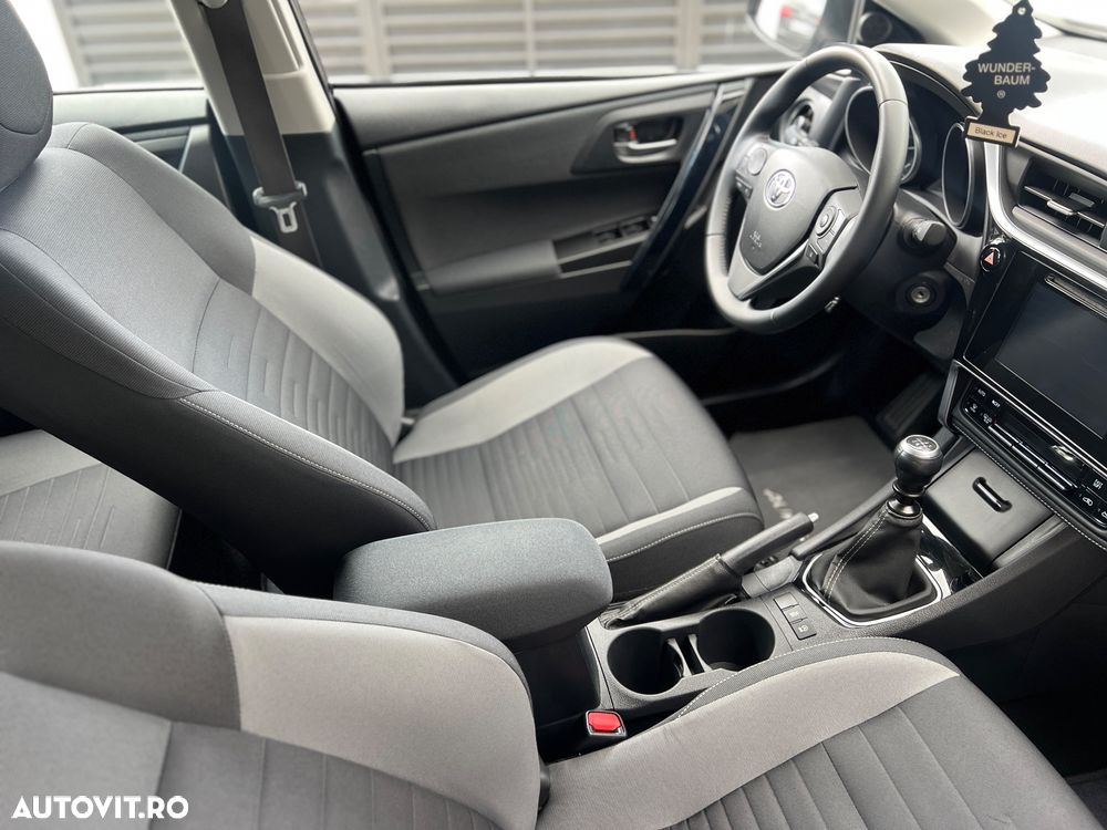 Toyota Auris 1.2 Turbo Comfort - 28