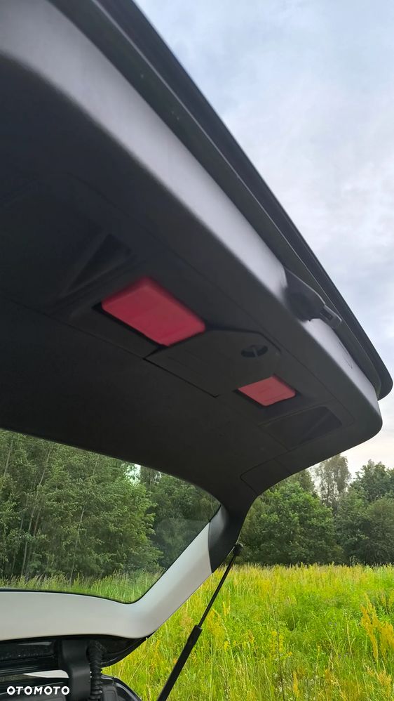 Volkswagen Passat 2.0 TSI Highline - 16