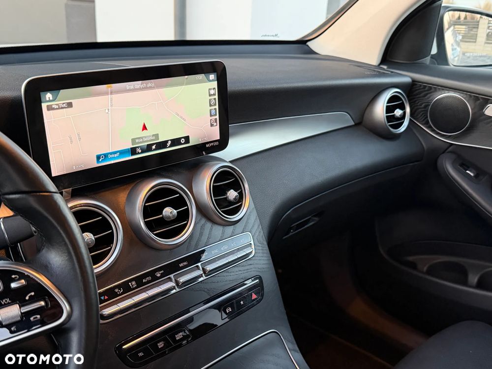 Mercedes-Benz GLC 200 d 4-Matic Business Edition - 22