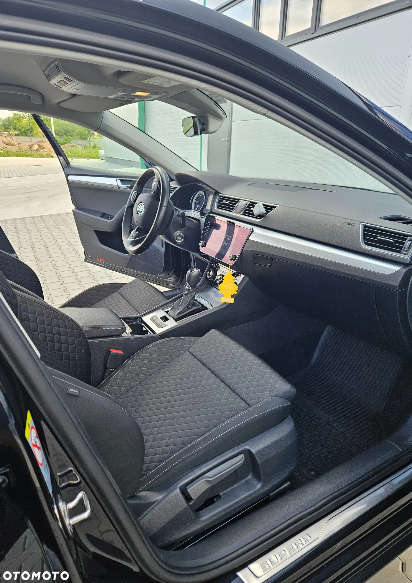 Skoda Superb 2.0 TDI SCR Ambition DSG - 10