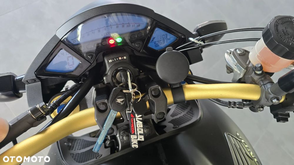 Honda CB - 16