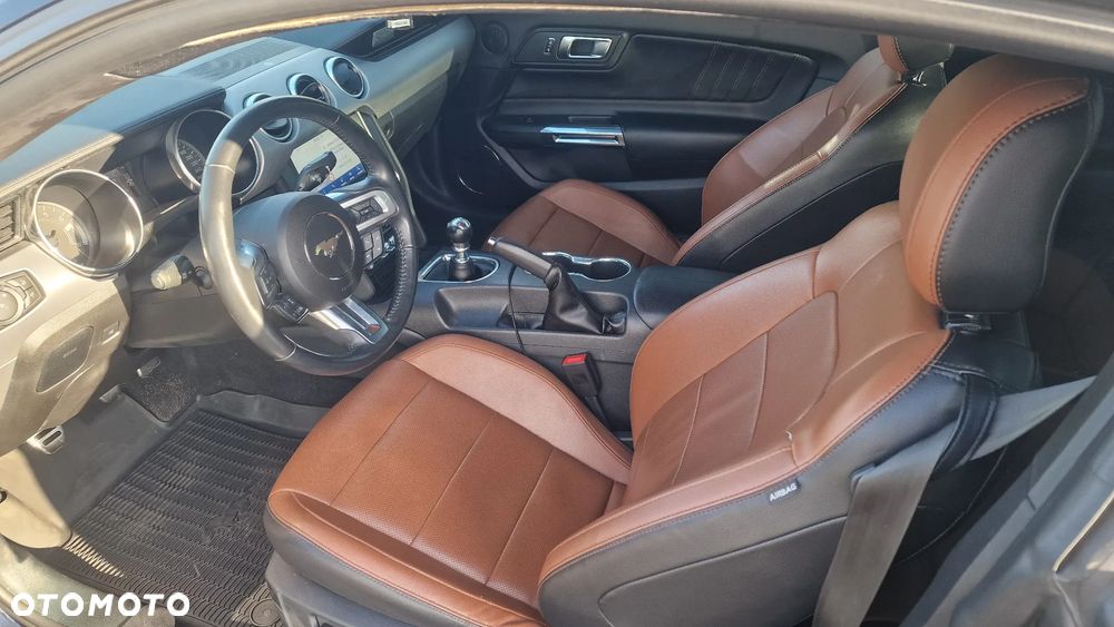 Ford Mustang 2.3 Eco Boost - 28