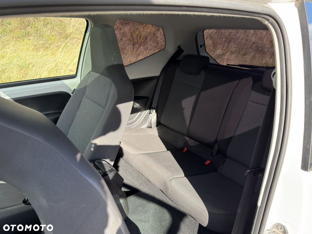 Volkswagen up! - 14