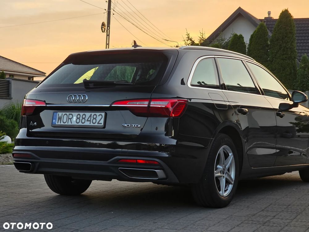 Audi A4 - 4