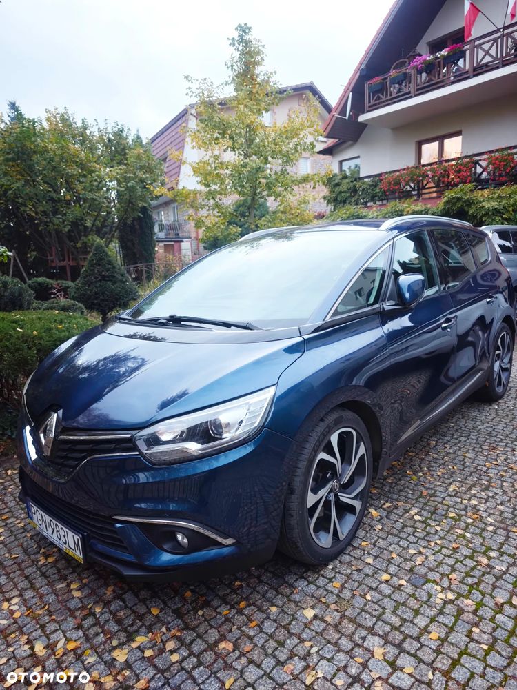 Renault Grand Scenic - 13