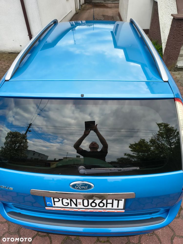 Ford Focus 1.8 FF Gold X - 16