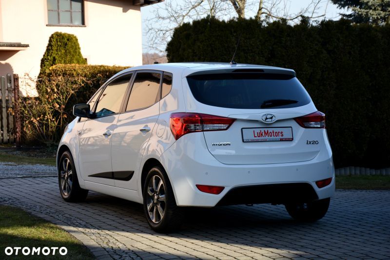 Hyundai ix20 1.4 Comfort - 22