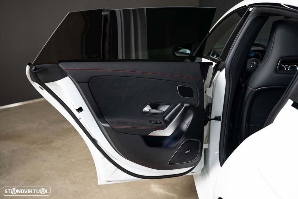 Mercedes-Benz CLA 250 e Shooting Brake AMG Line - 53