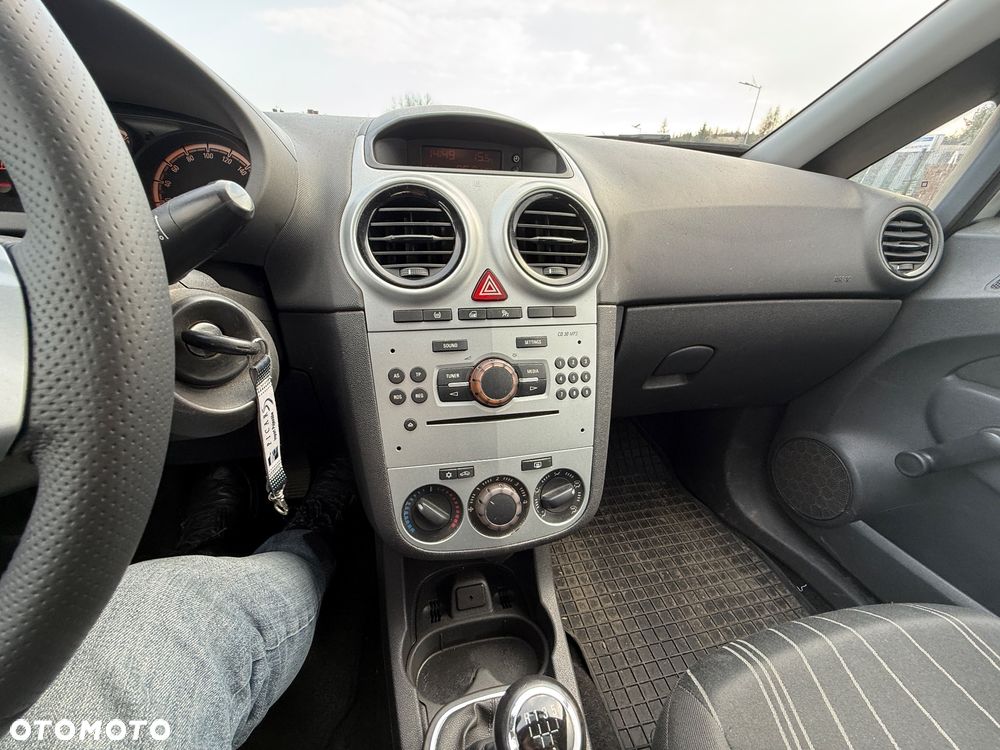 Opel Corsa - 13