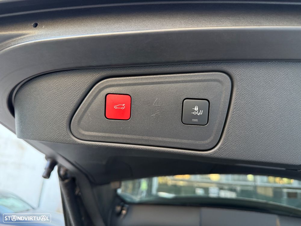 Peugeot 3008 BlueHDi 130 Stop & Start EAT8 GT Pack - 13