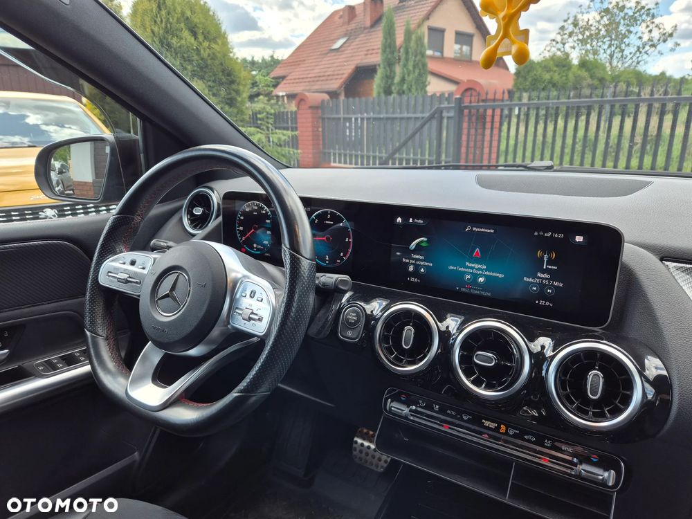 Mercedes-Benz Klasa B 200 d AMG Line 8G-DCT - 22