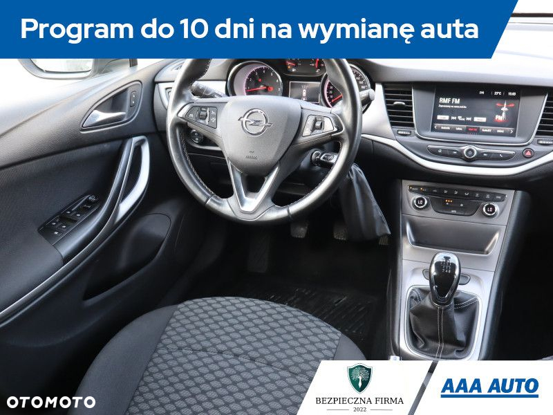 Opel Astra - 8