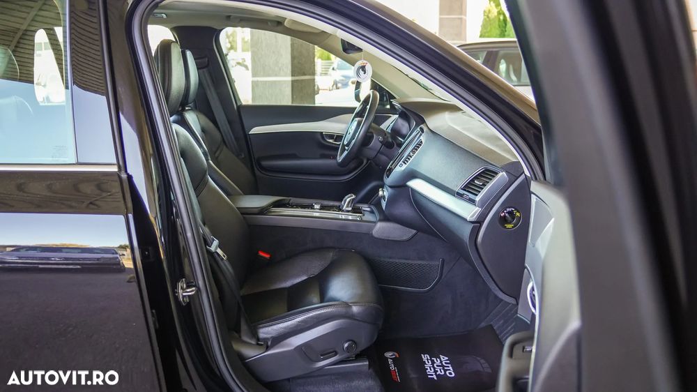 Volvo XC 90 - 29