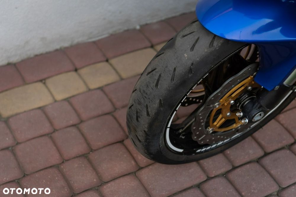 Honda CBR - 8