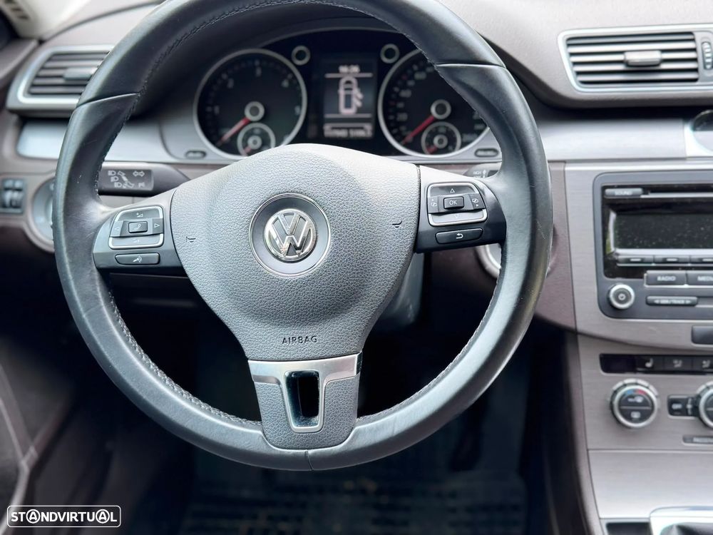 VW Passat Variant 2.0 TDI BlueMotion Comfortline - 39