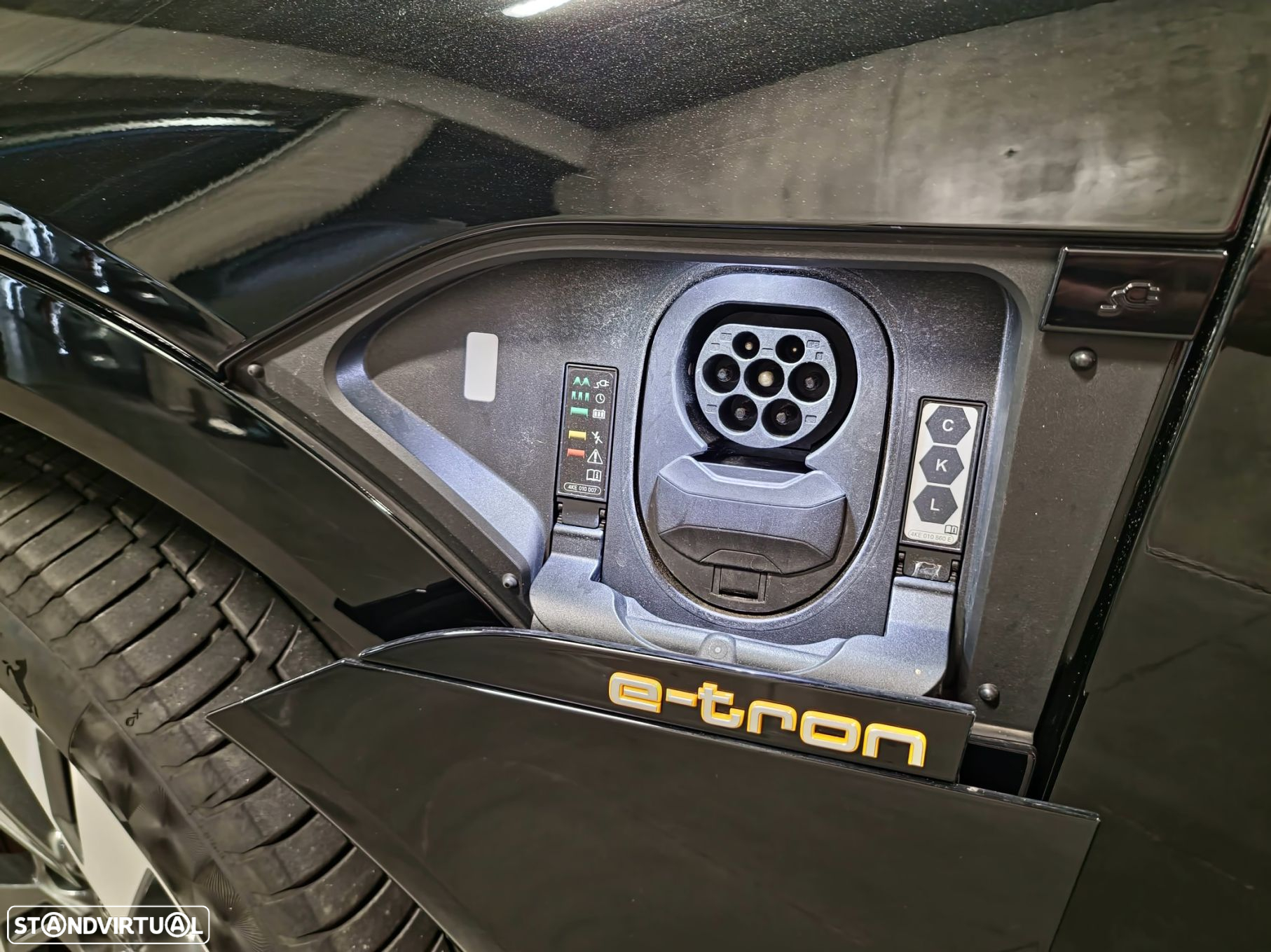 Audi e-tron 55 quattro S line - 22