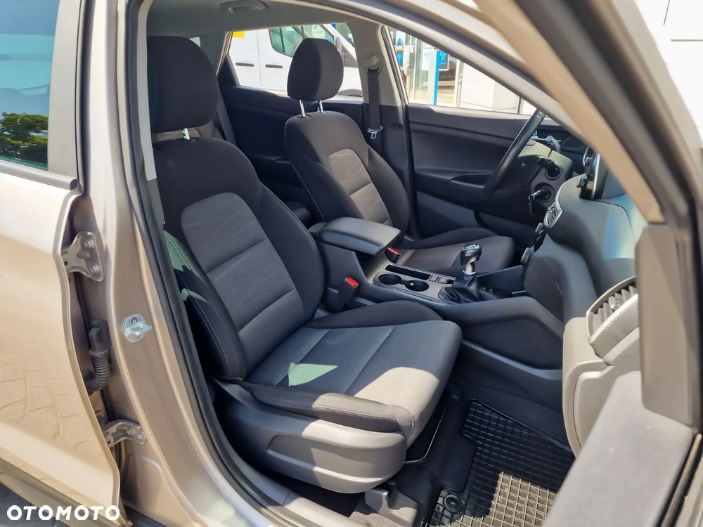 Hyundai Tucson 1.6 GDi Comfort 2WD - 18
