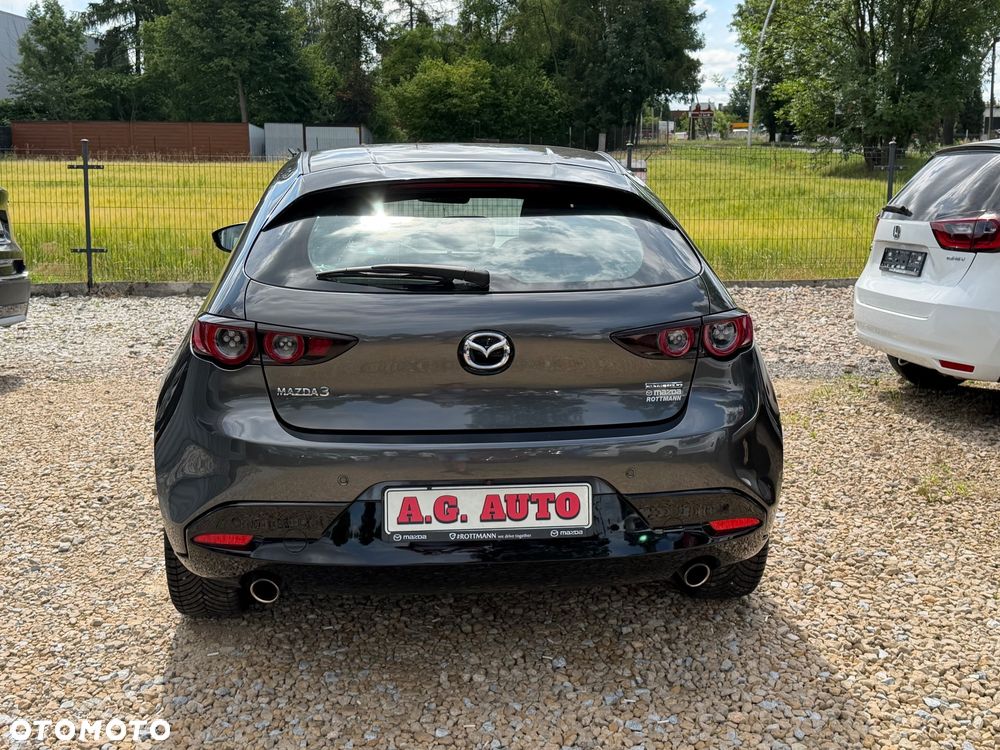 Mazda 3 - 4