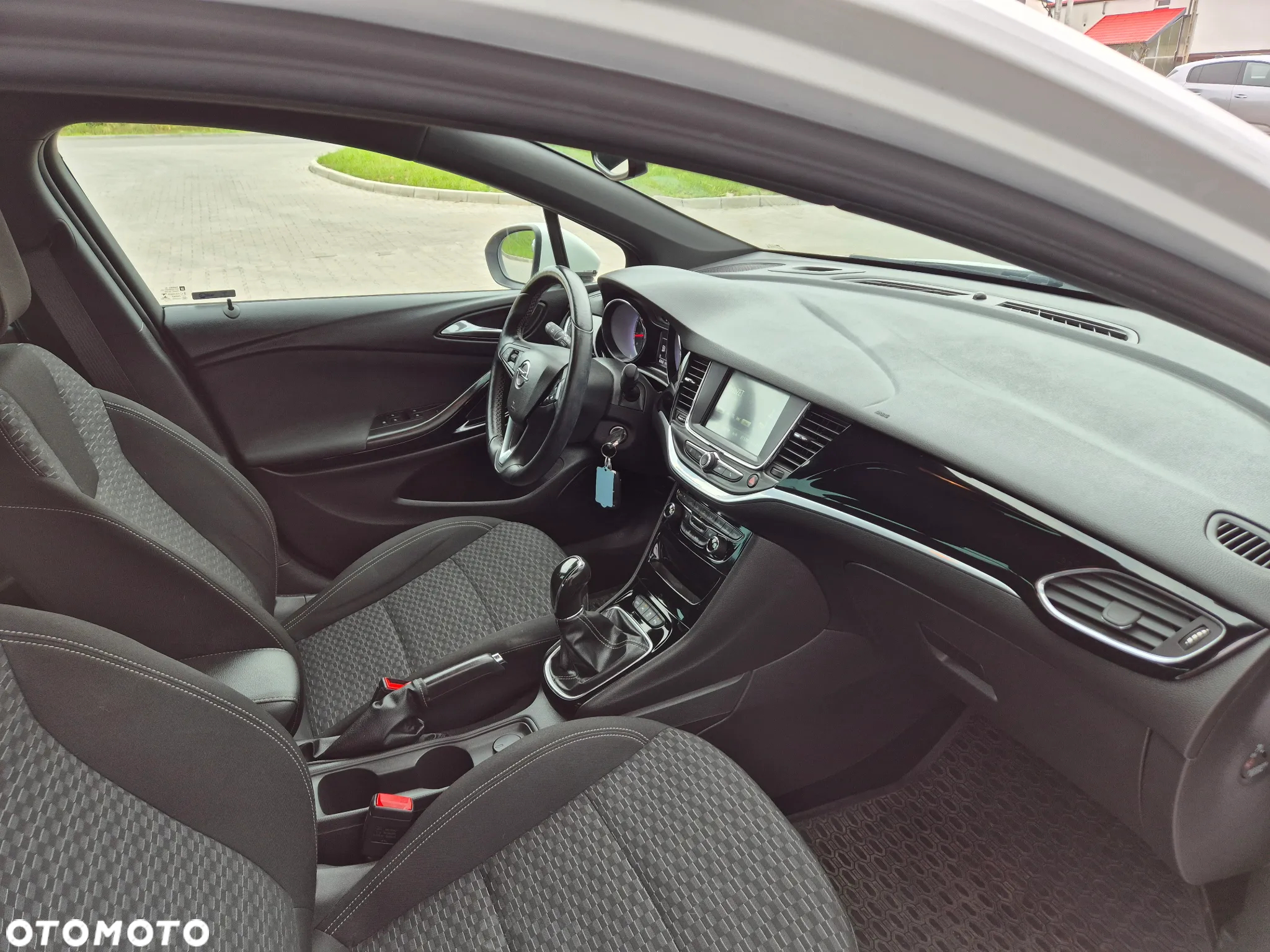 Opel Astra 1.4 Turbo Innovation - 17