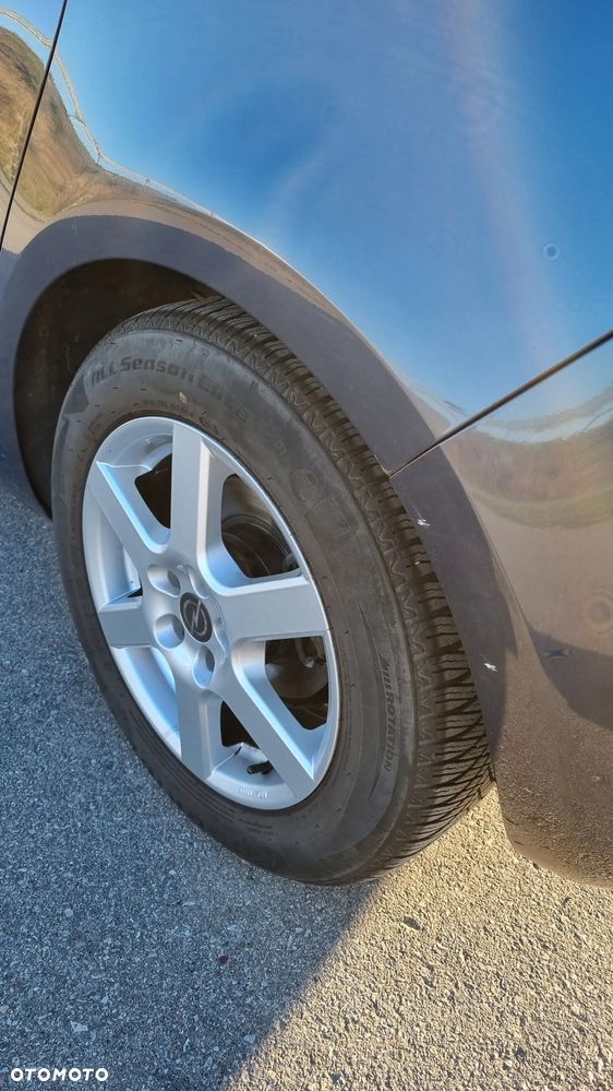 Opel Astra 1.4 Turbo Cosmo - 25