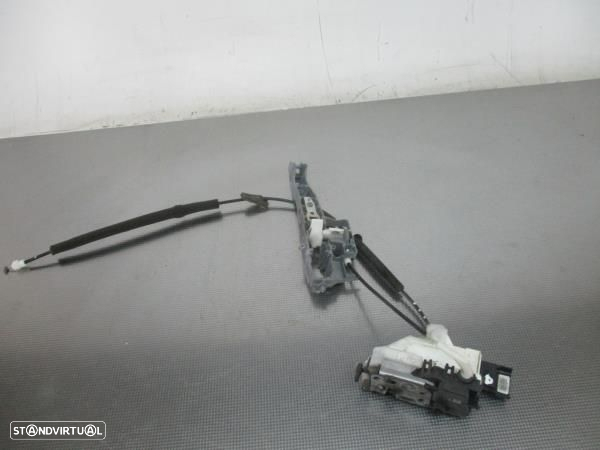 Fecho Porta Frente Dto Citroen Ds3 - 4