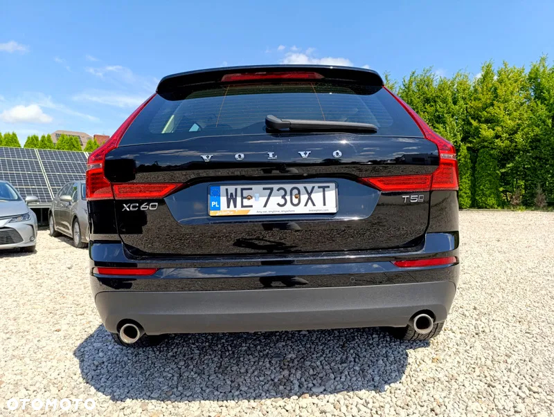 Volvo XC 60 T5 AWD Momentum Pro - 10