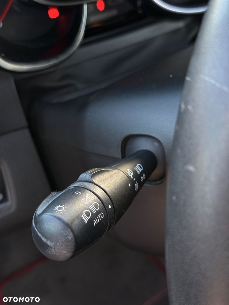 Renault Clio - 26