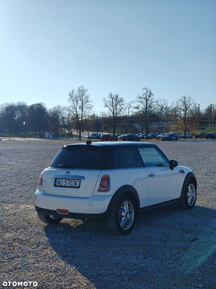 MINI Cooper Standard - 10