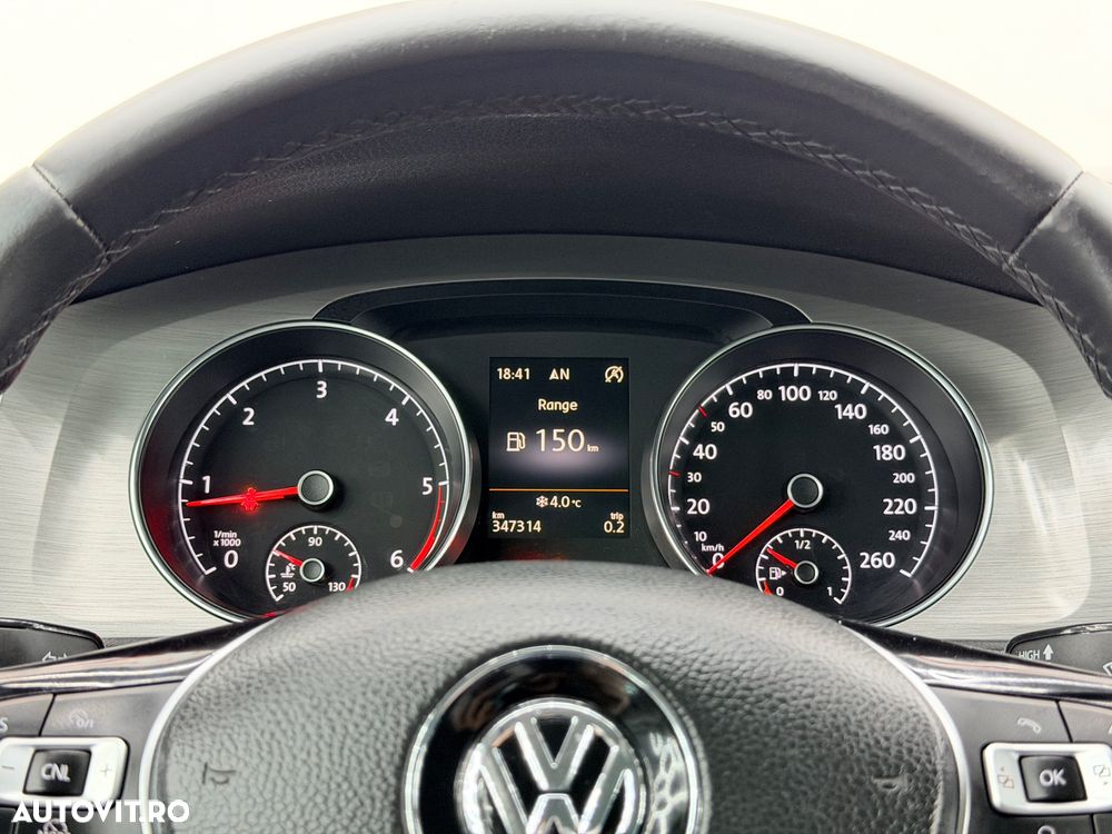 Volkswagen Golf 1.6 TDI BMT Trendline - 29
