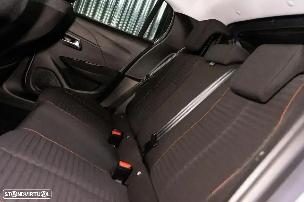 Peugeot e-208 50 kWh Allure - 41