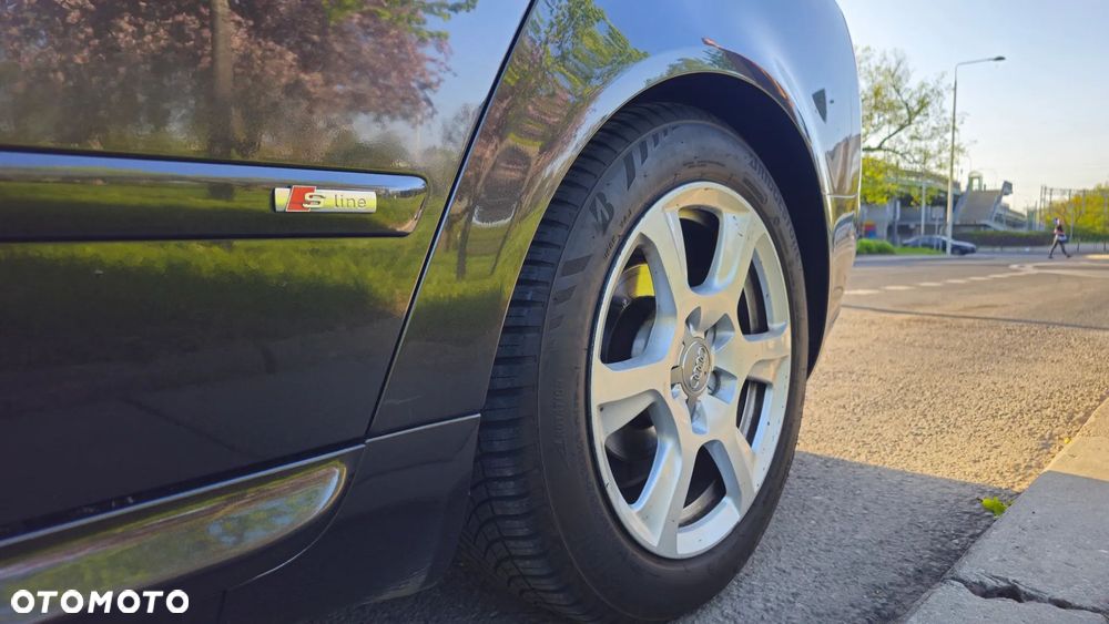 Audi A4 Avant 2.0 TDI DPF quattro S line Sportpaket (plus) - 8