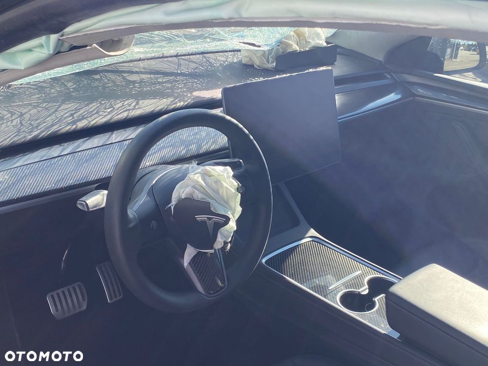 Tesla Y Long Range Dual Motor AWD - 15