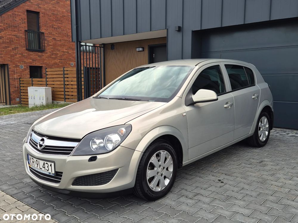 Opel Astra 1.4 Cosmo - 22