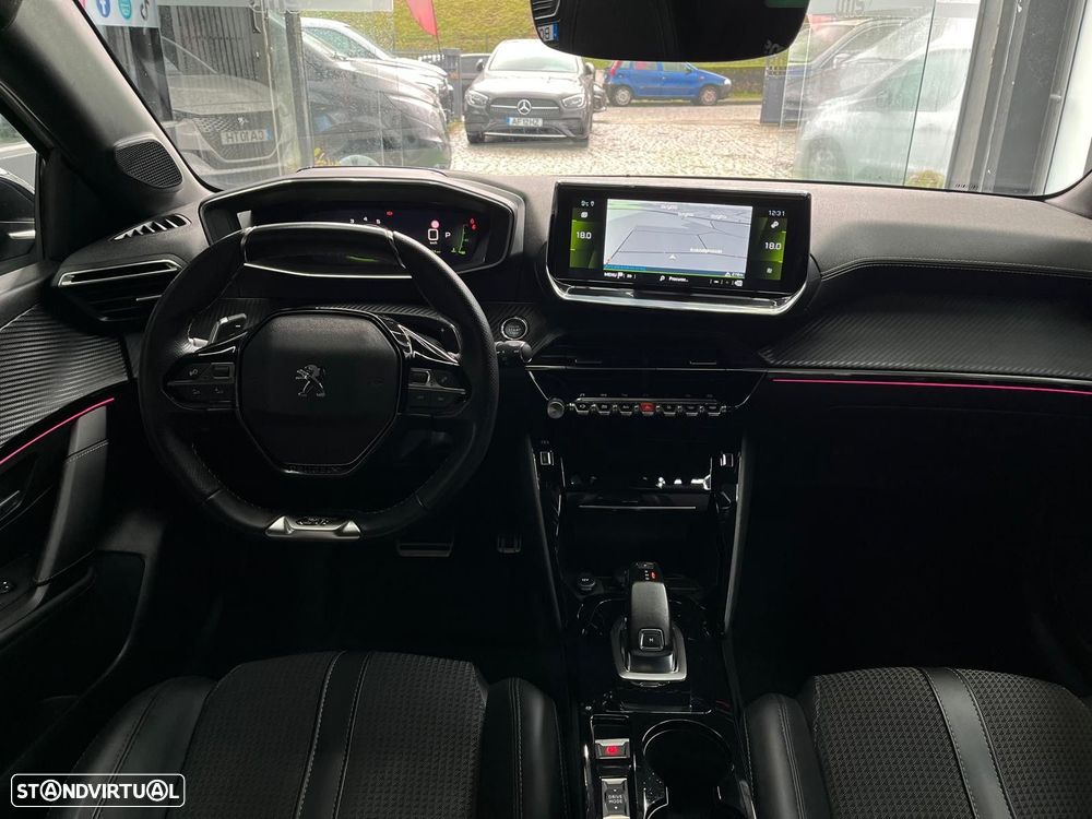 Peugeot 208 PureTech 130 EAT8 GT Pack - 12