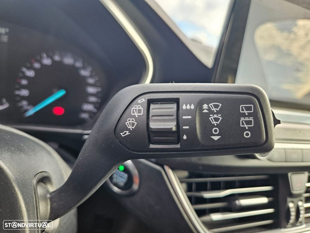 Ford Focus 1.0 EcoBoost Active Aut. - 38