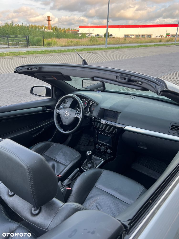 Opel Astra - 16