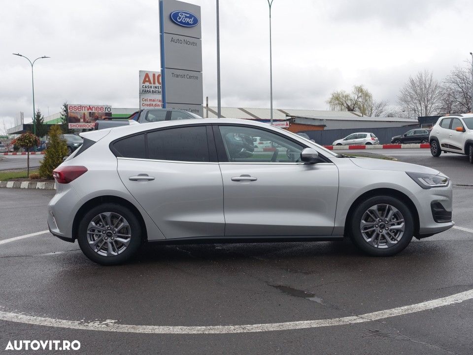 Ford Focus - 6