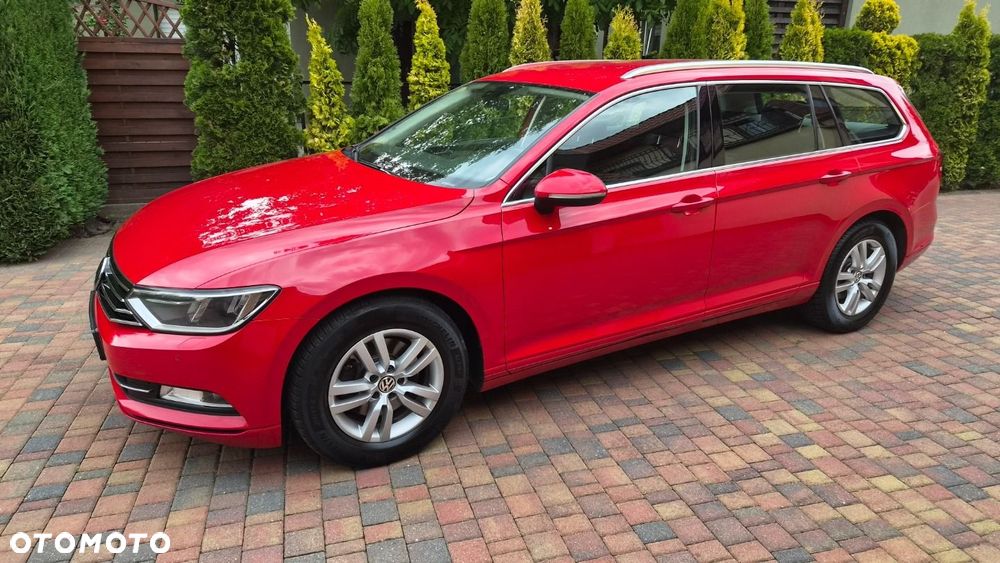 Volkswagen Passat - 4