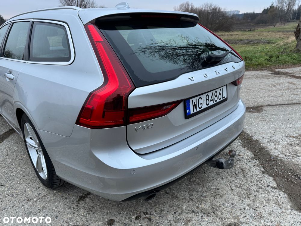 Volvo V90 D4 Momentum - 17