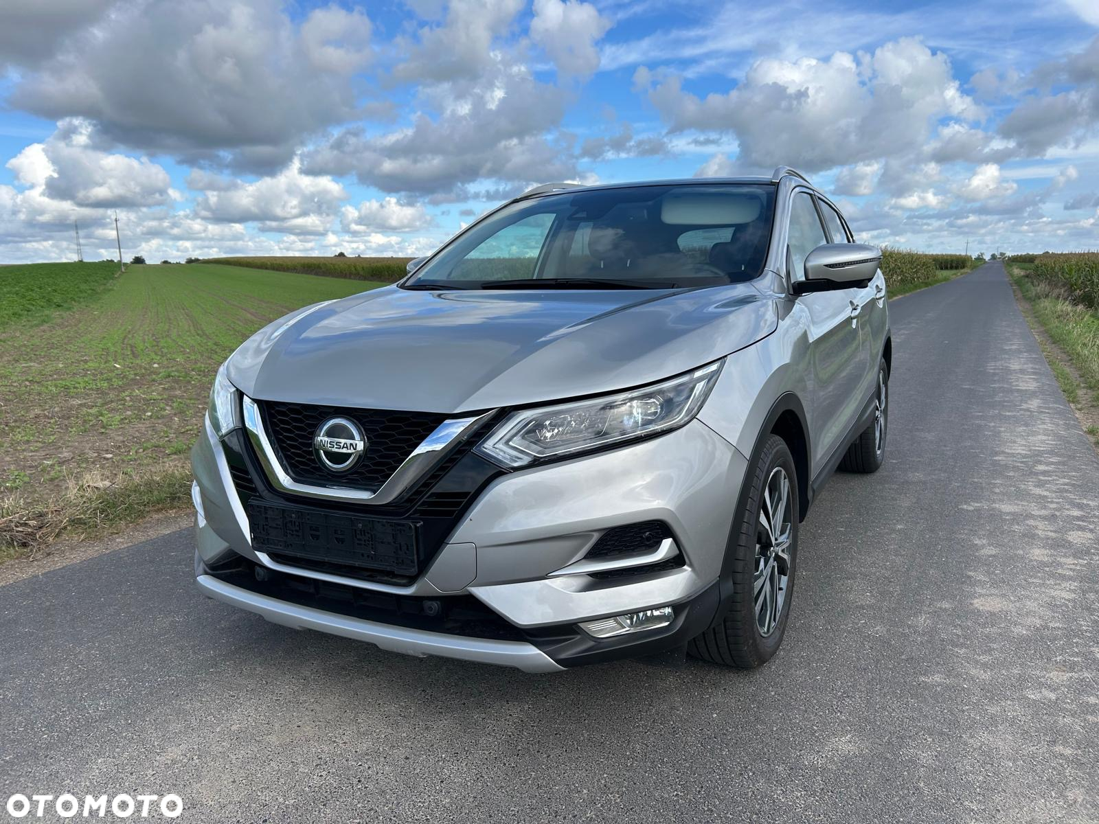 Nissan Qashqai 1.3 DIG-T TEKNA - 10