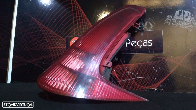 Farolim Stop Dto Peugeot 206 Sw (2E/K) - 6