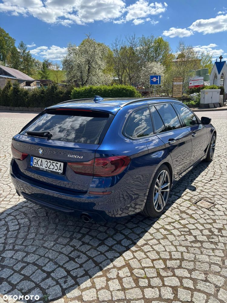 BMW Seria 5 520d Sport Line - 6