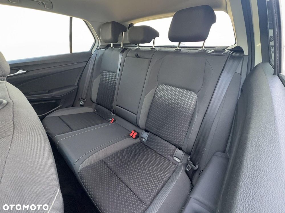 Volkswagen Golf - 30