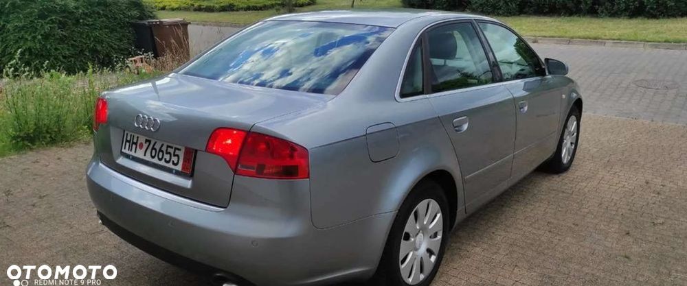 Audi A4 Limousine - 10