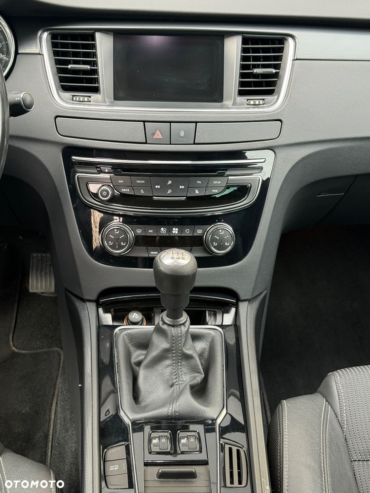 Peugeot 508 HDi FAP 165 Allure - 25